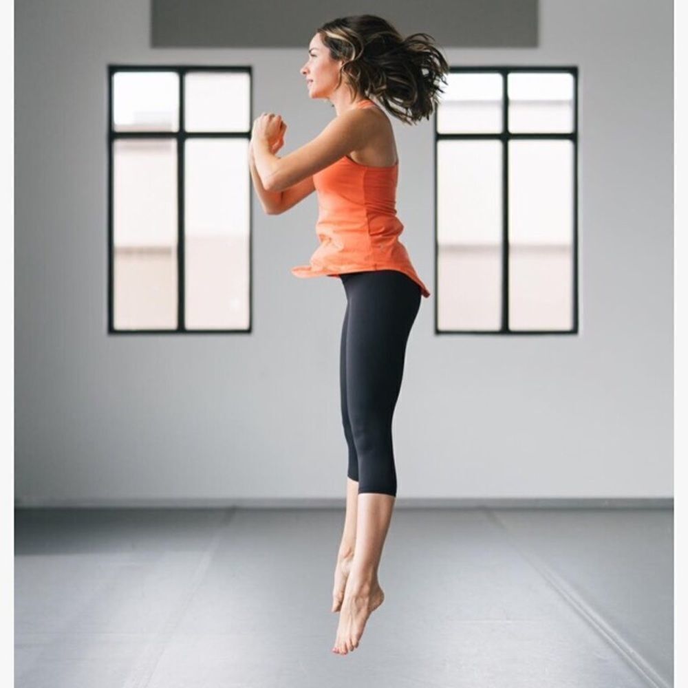Zyia 6-8 soft athletic cropped high impact leggings
